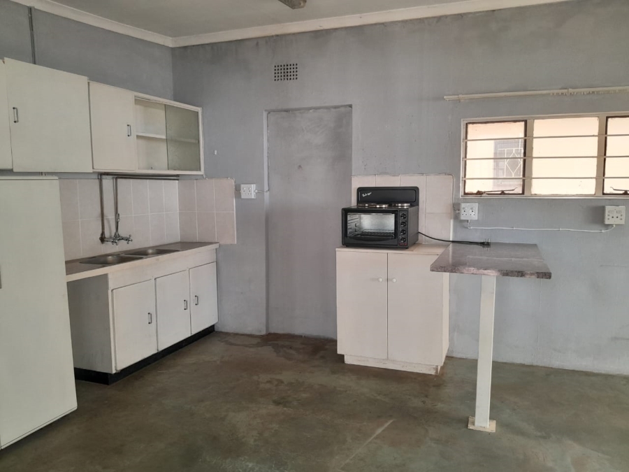1 Bedroom Property for Sale in Oos Einde North West